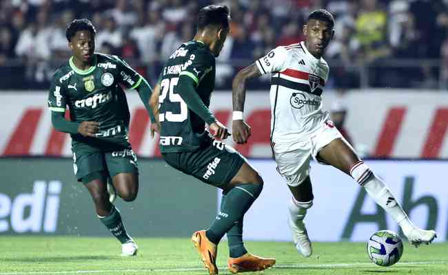São Paulo venceu o Palmeiras por 1 a 0 no Morumbi