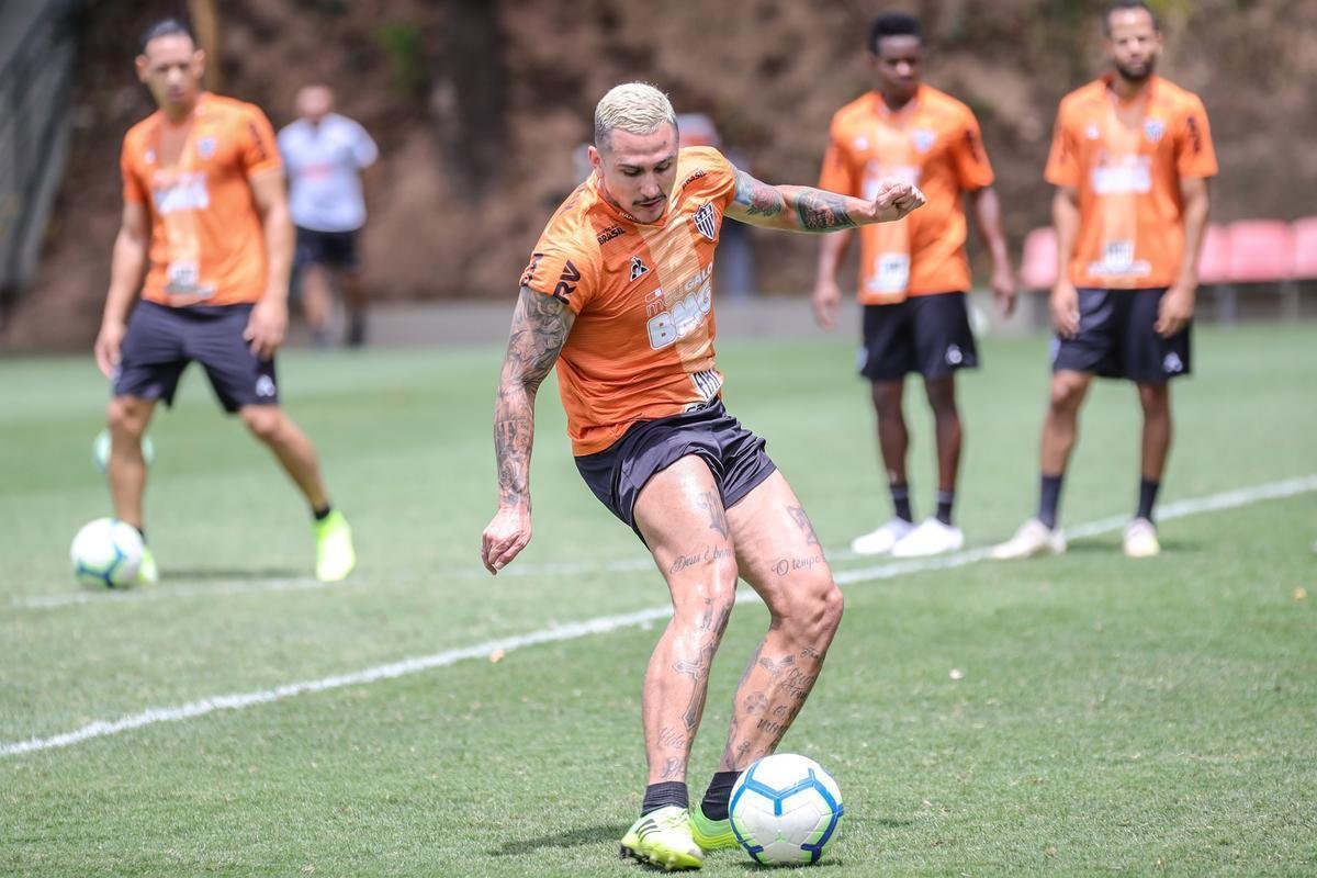 Com Sette Cmara em campo, Atltico se prepara para jogo contra o So Paulo