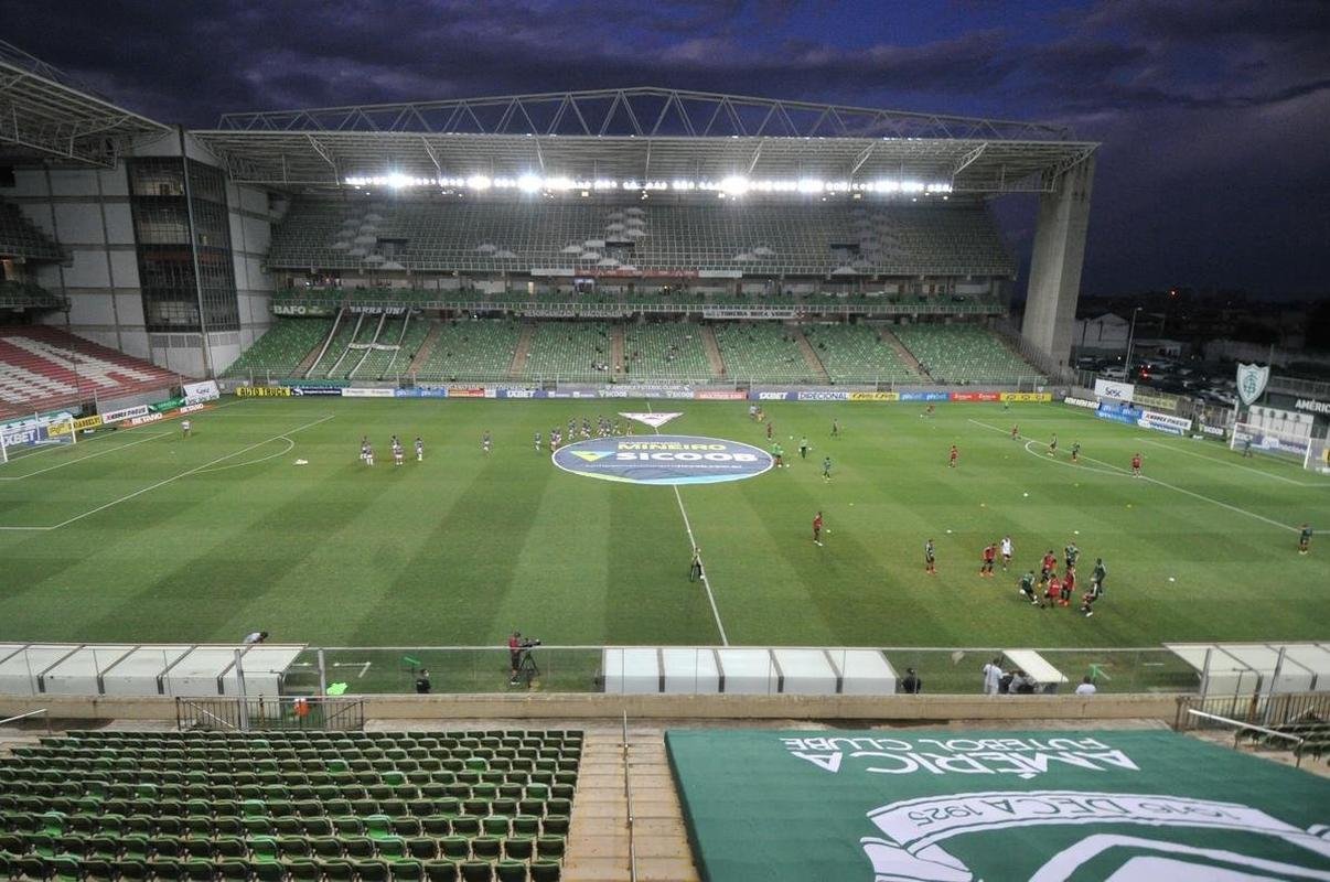 O Amrica recebeu o Patrocinense nesta quarta-feira (16), no Independncia, em Belo Horizonte, para confronto vlido pela 7 rodada do Campeonato Mineiro. A partida marcou a estreia do experiente goleiro Jailson com a camisa do Coelho.