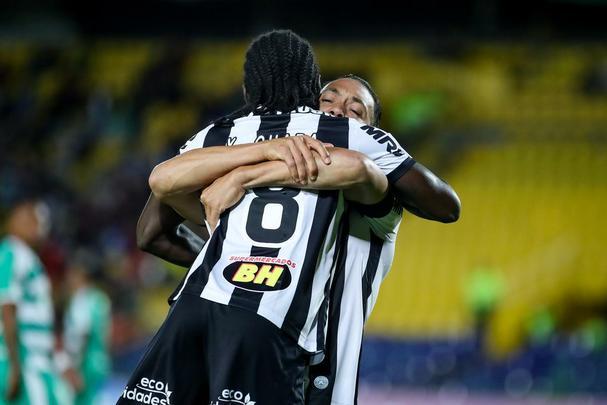 No segundo tempo, Chará marcou o segundo gol do Atlético sobre La Equidad
