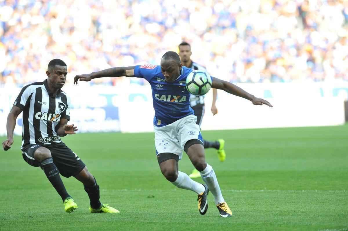 Imagens do jogo entre Cruzeiro e Botafogo, pela 19 rodada do Brasileiro, no Mineiro