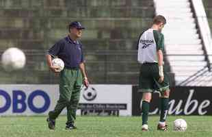 Carlos Alberto Silva em treinamento do Guarani antes do drbi contra a Ponte Preta, em 2000