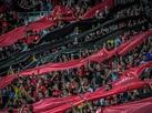 Torcida do Flamengo insulta Pel durante homenagem ao craque no Maracan