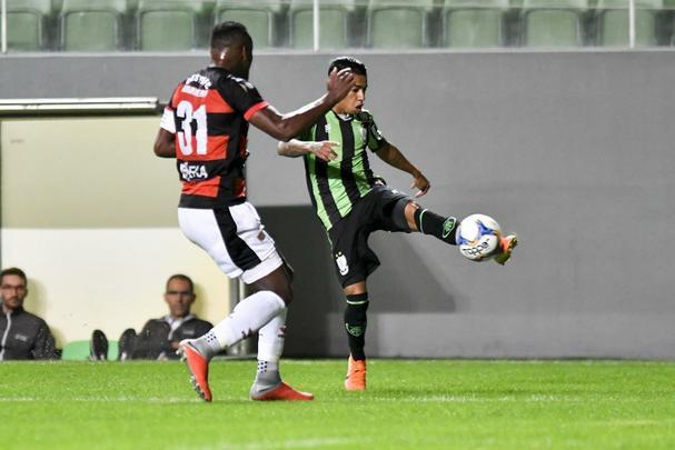 América e Oeste duelaram na noite desta terça-feira, no Independência, em jogo válido pela 11ª rodada da Série B do Campeonato Brasileiro