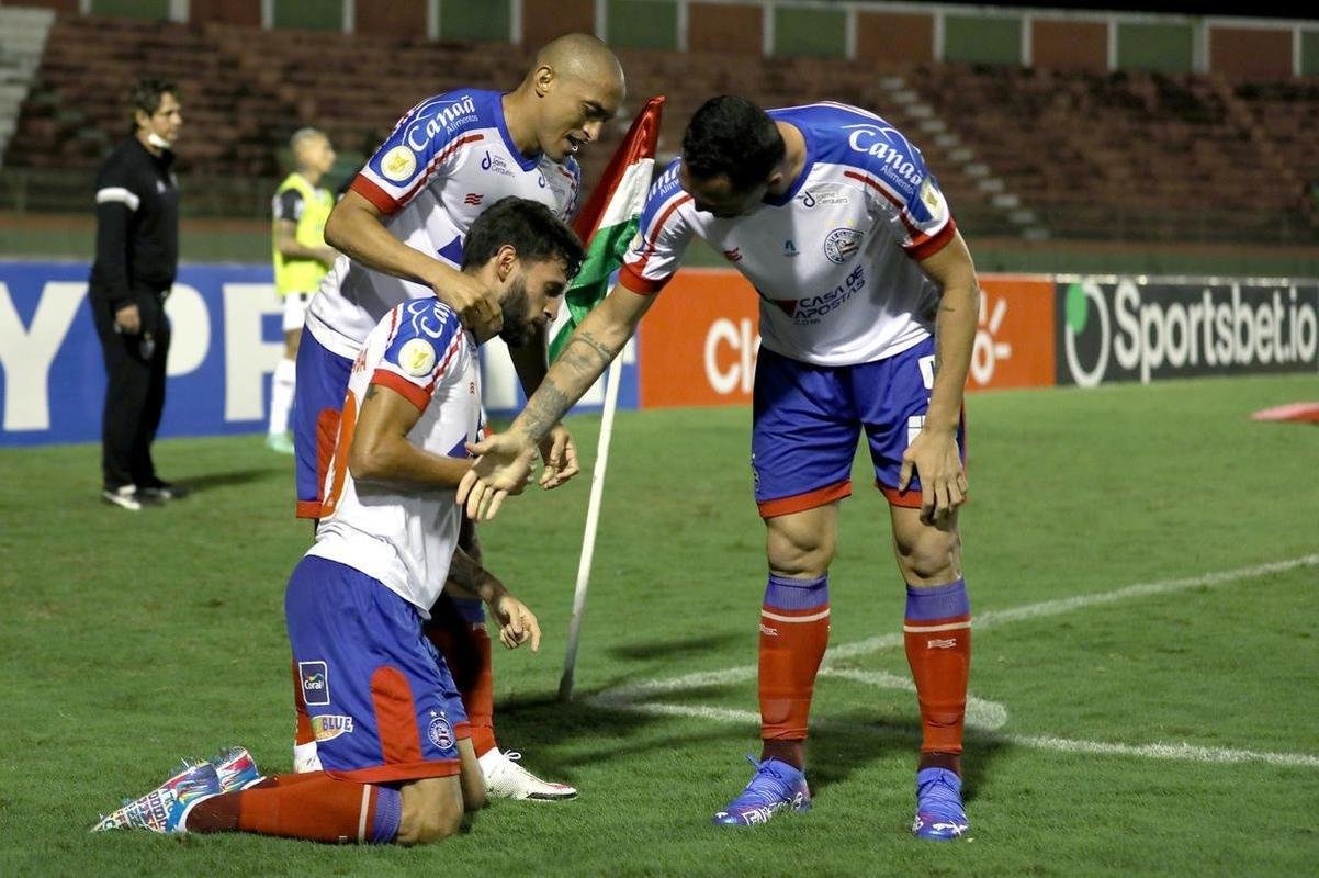 Bahia e Atltico se enfrentaram nesta quarta-feira (4), em Feira de Santana, em jogo de volta das oitavas de final da Copa do Brasil