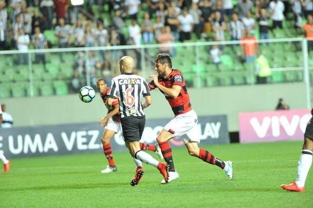 Galo recebeu o Atltico Goianiense, no Independncia, pela 33 rodada do Campeonato Brasileiro