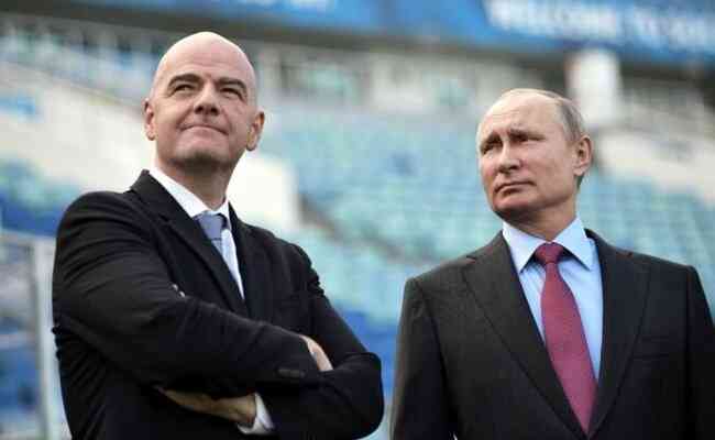 Presidente da Fifa, Gianni Infantino, e presidente da Rssia, Vladmir Putin, em promoo da Copa de 2018