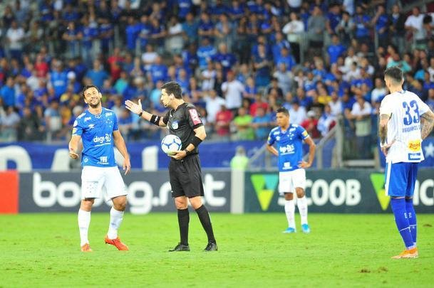 Fotos do segundo tempo de Cruzeiro e Ava, no Mineiro, pelo Brasileiro