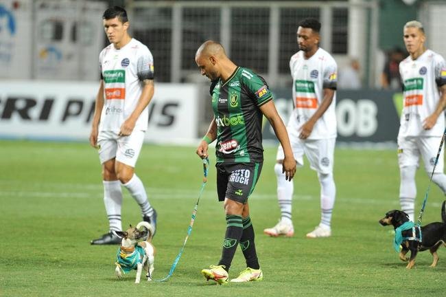 Fotos de Amrica x Athletic, no Independncia, pelo Campeonato Mineiro