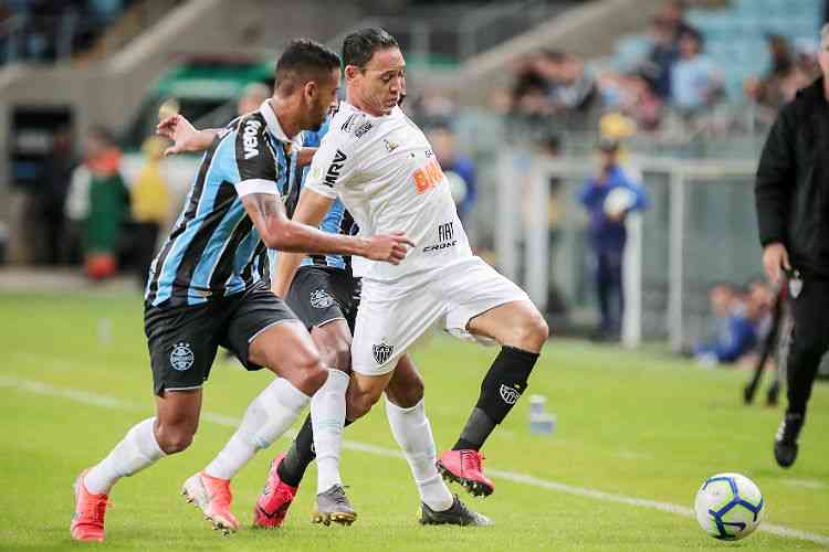 Atlético é dominado e perde para o Grêmio em partida do Brasileiro -  Superesportes