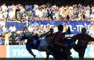 Durante o tempo em que defendeu o Cruzeiro, Sor�n foi s�mbolo de ra�a e dedica��o dentro de campo