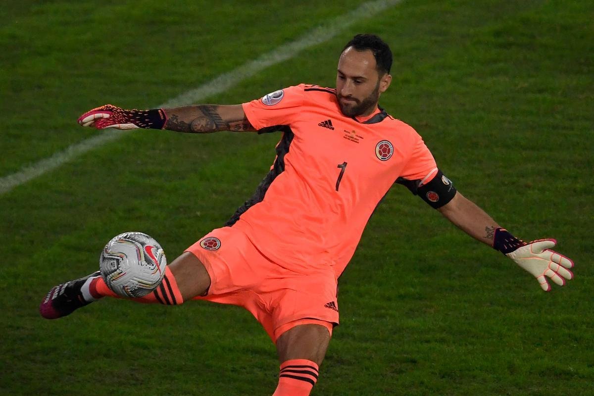 Brasil e Colmbia se enfrentaram no Estdio Nilton Santos, pelo Grupo B da Copa Amrica