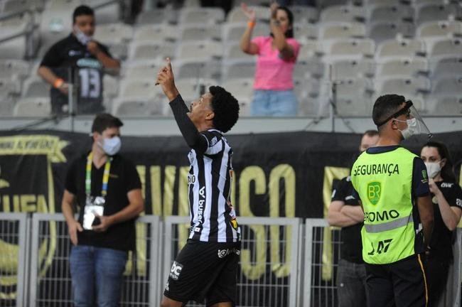 Veja as fotos do confronto entre Atltico x Internacional, no Mineiro, pela 23 rodada da Srie A