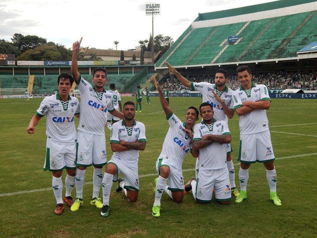 Fotos do jogo entre Guarani e Amrica, no Brinco de Ouro da Princesa, pela 33 rodada da Srie B