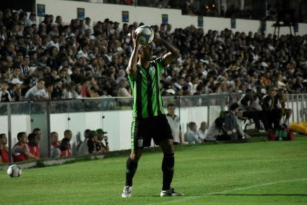 Fotos de Operrio x Amrica, no Estdio Germano Krger, em Ponta Grossa, pela primeira rodada da Srie B