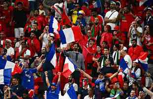 Imagens das torcidas de Frana e Marrocos no duelo pela semifinal da Copa do Mundo do Catar, no Estdio Al Bayt