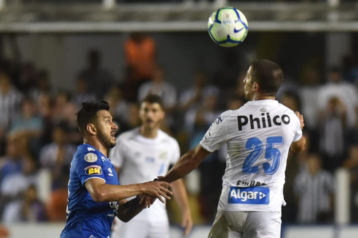 Santos e Cruzeiro se enfrentaram na Vila Belmiro, pela 34 rodada da Srie A