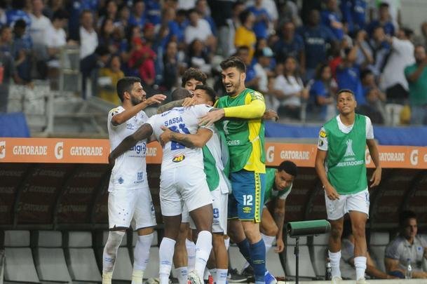Equipes se enfrentaram pela sexta rodada do Grupo B da Copa Libertadores