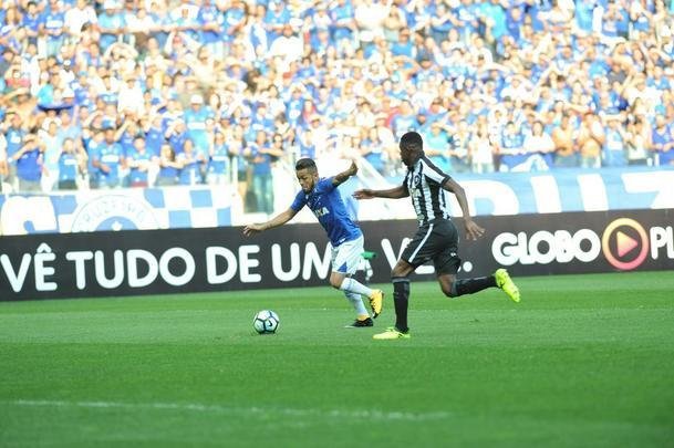 Imagens do jogo entre Cruzeiro e Botafogo, pela 19 rodada do Brasileiro, no Mineiro