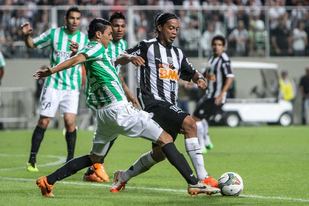 Depois de perder o jogo de ida das oitavas de final de 2014 para o Atltico Nacional, na Colmbia, o Atltico acabou eliminado no Independncia. O Alvinegro saiu na frente, com gol de Fernandinho, mas levou o empate aos 42 do segundo tempo, de Jefferson Duque, e acabou fora do torneio.