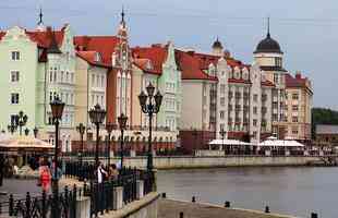 Kaliningrado  a capital da provncia russa homnima, exclave russo entre a Polnia e a Litunia,  beira do Mar Bltico