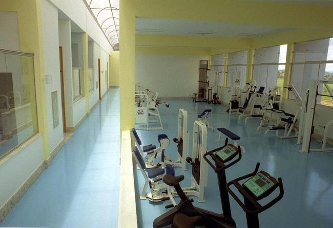Fotos da Toca da Raposa II em 2003, um ano aps sua inaugurao, perodo em que era referncia no Brasil em centros de treinamento