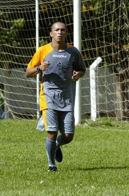 Nego (2008) - Após se destacar no ABC, foi contratado pelo Atlético, mas ficou apenas até o fim do Campeonato Mineiro e foi emprestado ao Bragantino. Foram apenas quatro jogos pelo Galo.