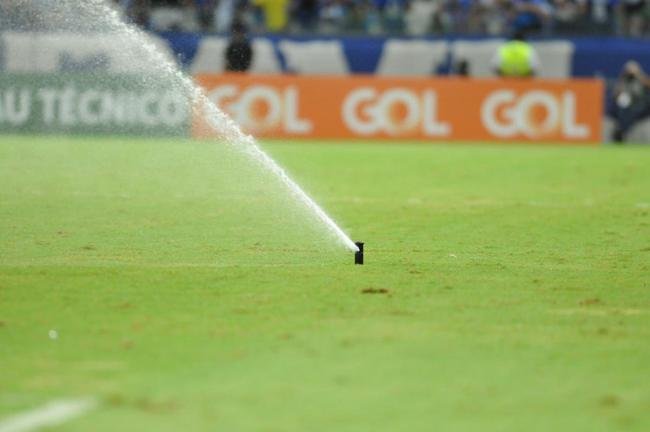 Fotos do jogo entre Cruzeiro e Londrina, no Mineiro, em Belo Horizonte, pela quarta rodada da Srie B do Brasileiro