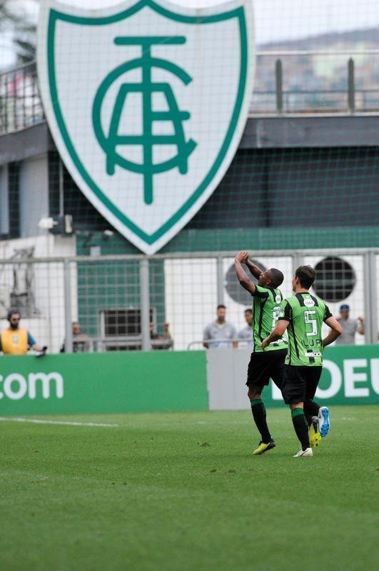 Fotos de América x Grêmio, neste sábado (20/10), no Independência, pela 30ª rodada do Campeonato Brasileiro