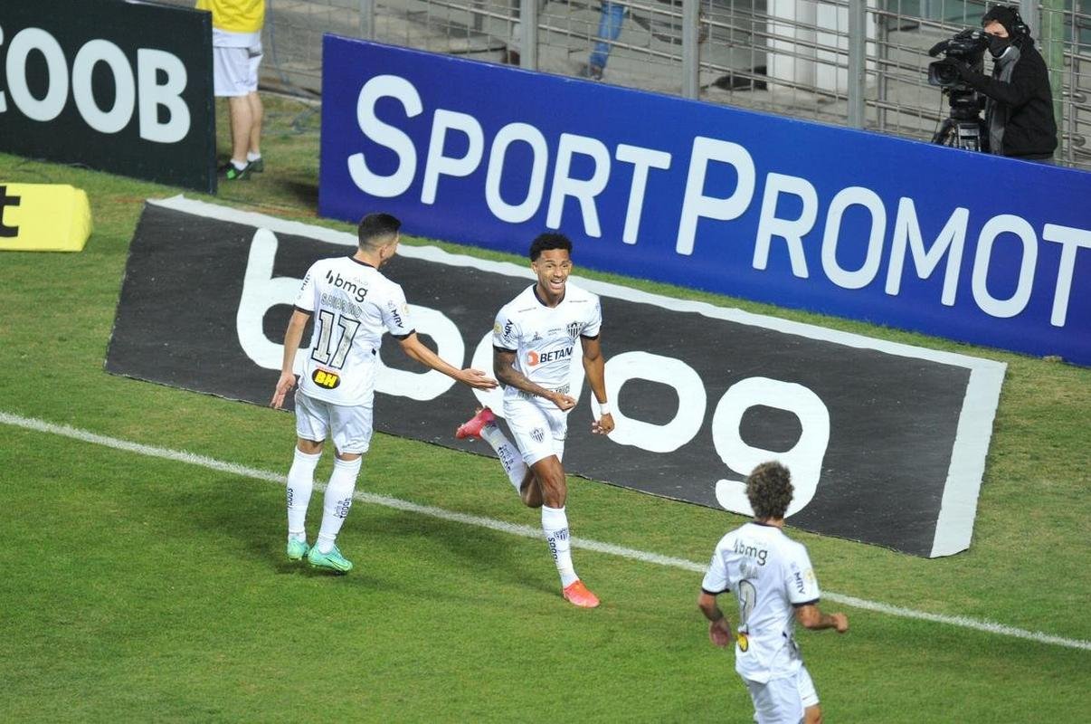 Fotos do jogo entre Amrica e Atltico