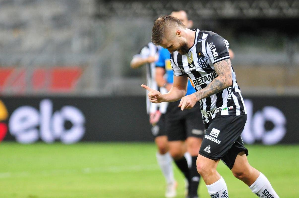 Fotos do jogo entre Atltico e Brasiliense, no Mineiro, em Belo Horizonte, pela terceira fase da Copa do Brasil