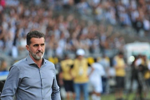 Fotos do primeiro tempo do clssico entre Cruzeiro e Atltico, no Mineiro, pelo Brasileiro