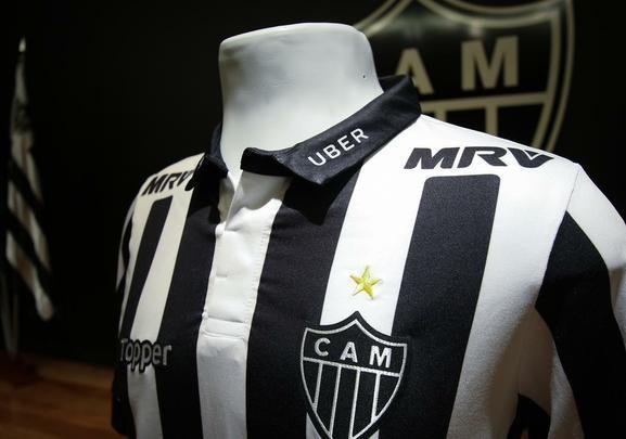 Fotos da camisa do Atlético após ampliação da parceria com a Uber