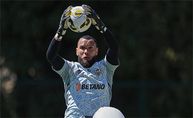 Everson tenta ajudar Atltico a voltar a vencer no Brasileiro