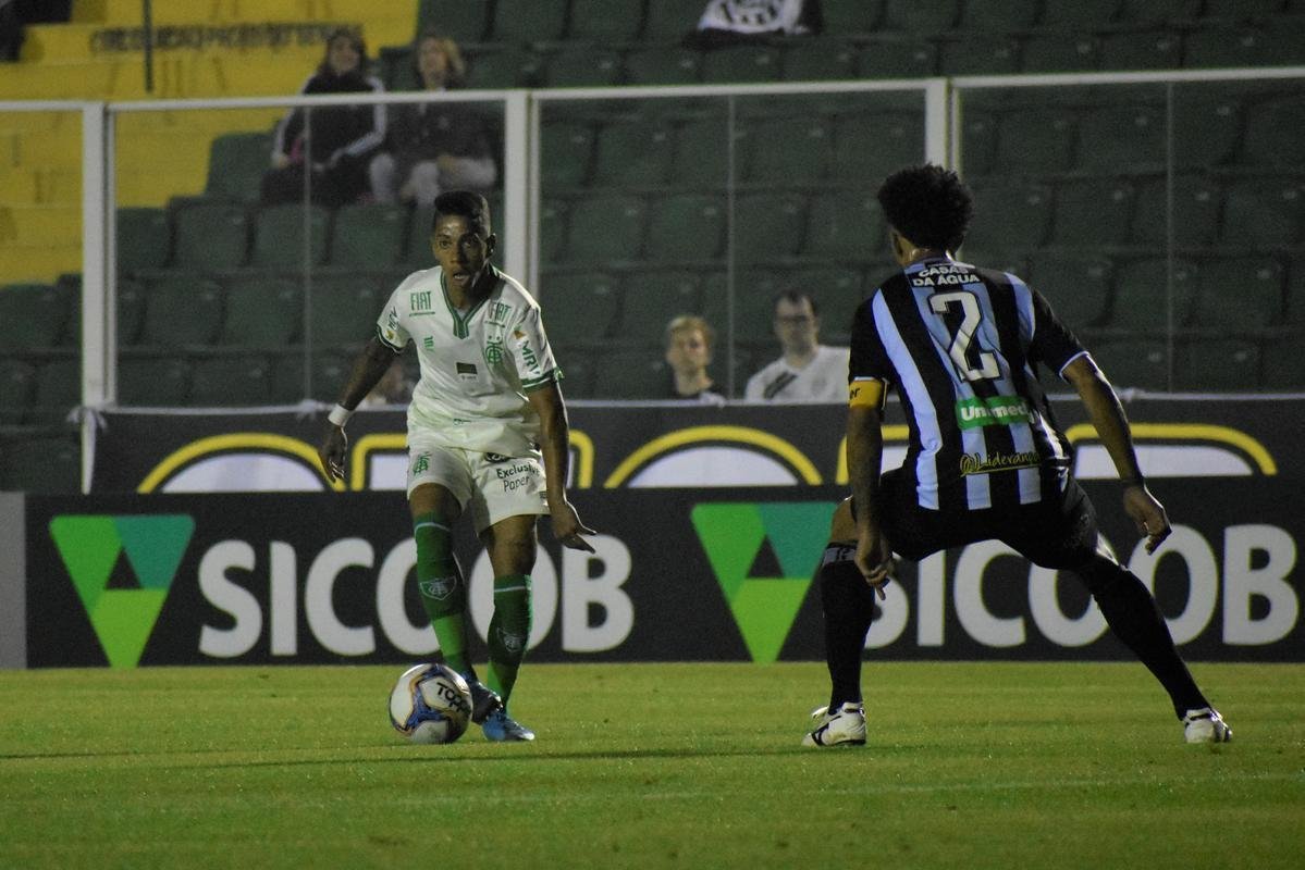 Amrica e Figueirense se enfrentaram pela 28 rodada da Srie B do Campeonato Brasileiro