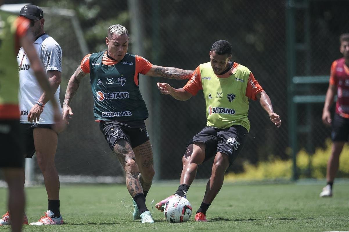Fotos do treino do Atltico nesta quinta-feira na Cidade do Galo