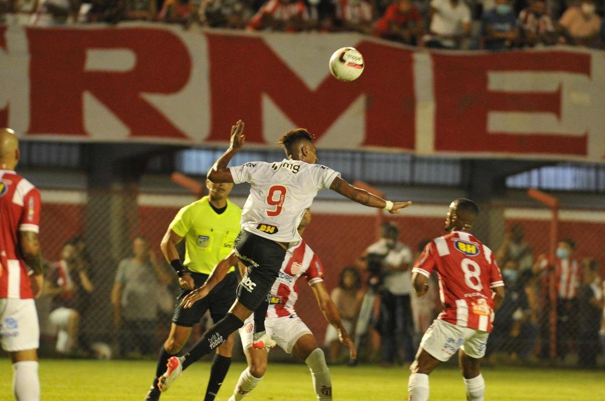 O Atltico estreou na temporada 2022 nesta quarta-feira (26), diante do Villa Nova, pela 1 rodada do Campeonato Mineiro. A partida disputada no Estdio Castor Cifuentes, em Nova Lima, tambm marcou o primeiro jogo do treinador argentino Antonio 'El Turco' Mohamed sob o comando do Galo.