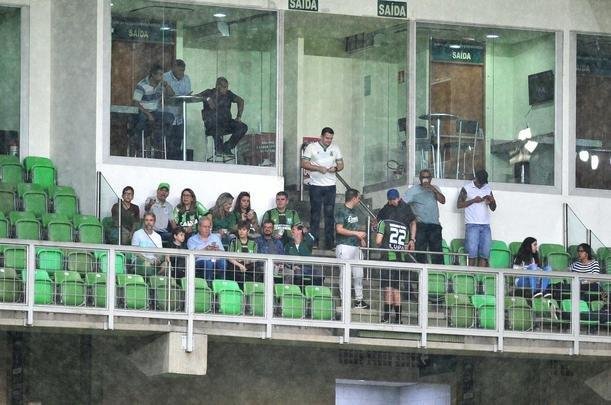 Fotos do duelo entre Amrica e Vitria, no Independncia, pela 36 rodada da Srie B do Brasileiro