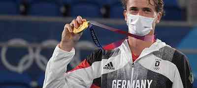 Alexander Zverev vence Karen Khachanov e é campeão olímpico de tênis