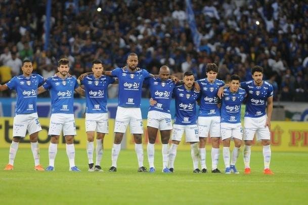 Depois de empate por 2 a 2 no tempo normal, Cruzeiro derrotou Fluminense por 3 a 1 nos pnaltis e avanou s quartas de final da Copa do Brasil. Fbio pegou uma cobrana; Sass, Pedro Rocha e Thiago Neves converteram para a Raposa