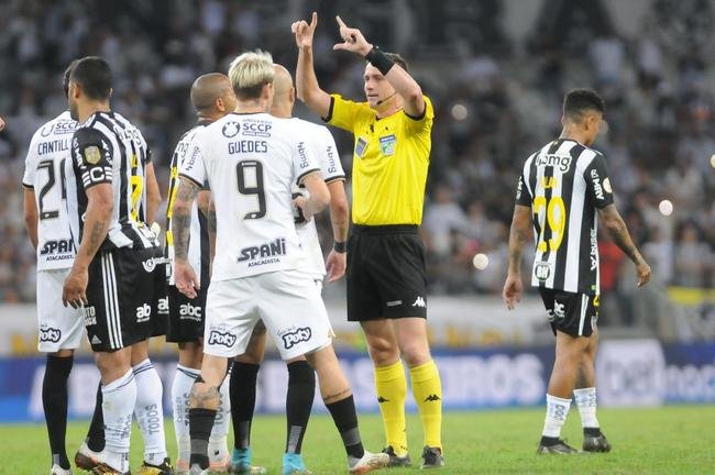 Atltico e orinthians se enfrentaram no Mineiro, neste domingo (24), em jogo vlido pela 19 rodada da Srie A do Campeonato Brasileiro.
