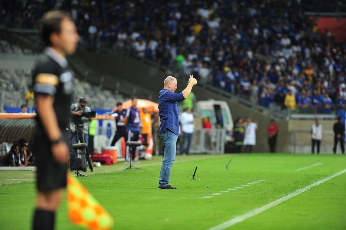 Fotos do duelo entre Cruzeiro e La U, no Mineiro, pelo Grupo 5 da Copa Libertadores