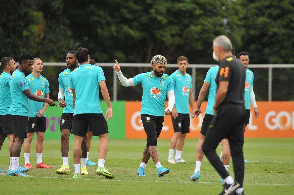 Seleo Brasileira concluiu na Toca da Raposa II, CT do Cruzeiro, em BH, a preparao para enfrentar o Paraguai no Mineiro pelas Eliminatrias da Copa do Mundo do Catar