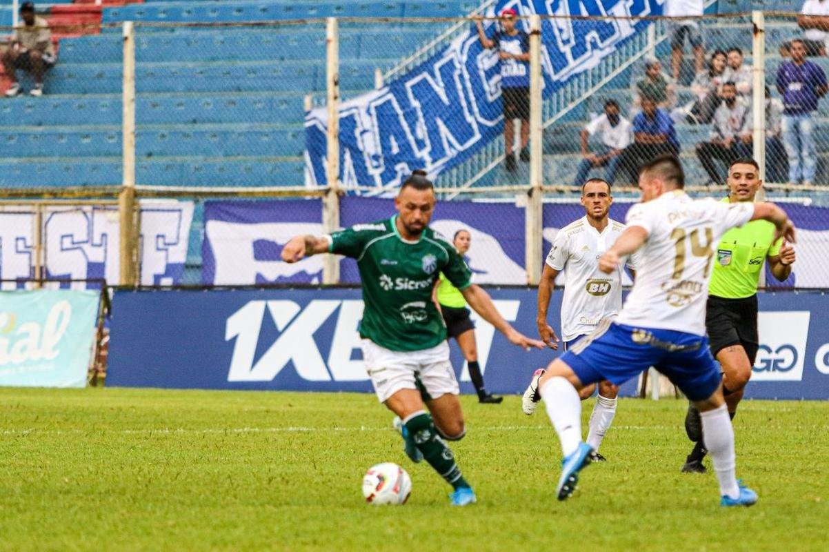 Fotos do jogo entre Caldense e Cruzeiro