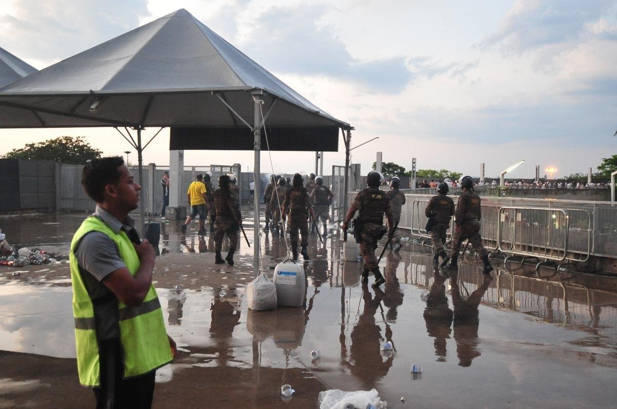 Atleticanos invadiram camarote de cruzeirenses, e torcedores entraram em confronto