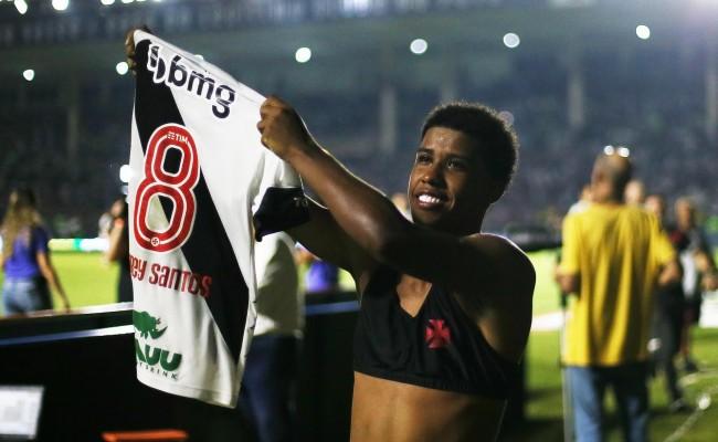 Andrey Santos foi vendido para o Chelsea