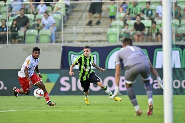 No Independncia, Amrica vence Tombense por 3 a 1, de virada, pela oitava rodada do Campeonato Mineiro 