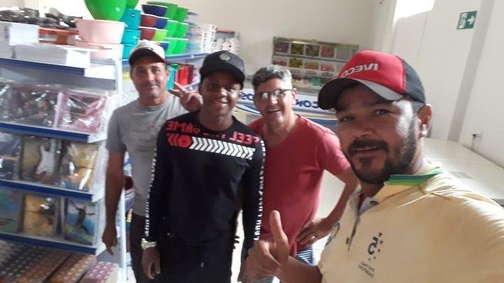 Cazares visita a cidade de Matrona, distrito de Salinas, no Norte de Minas