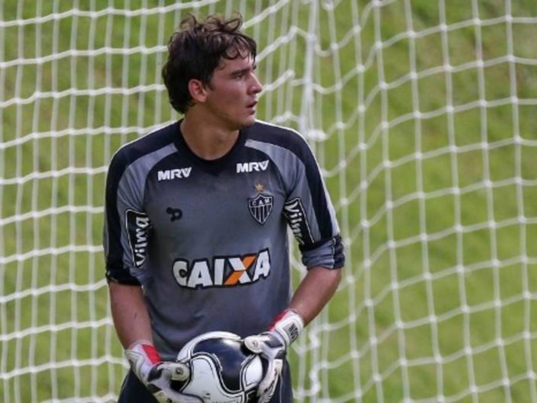 Uilson - Campeão Olímpico em 2016, o goleiro deixou o Atlético no início deste ano, após o fim do contrato, e assinou com o Coimbra - ele ainda não estreou pelo novo clube. O jogador acionou o Galo na Justiça, mas saiu no prejuízo de R$ 140 mil, em função das custas processuais.