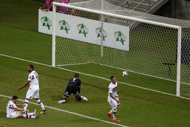 Tricolor do Arruda enfrenta Cavalo de Aço, na Arena de Pernambuco, em partida válida pela 15ª rodada da Série C